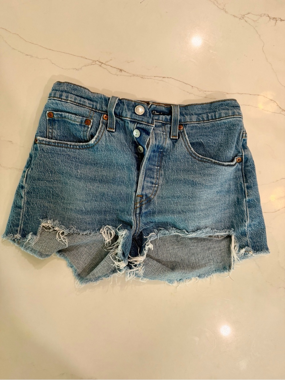 Girls/Ladies Classic Levi 501 Light Blue Distressed Cutoff Jean Shorts, Waist 26